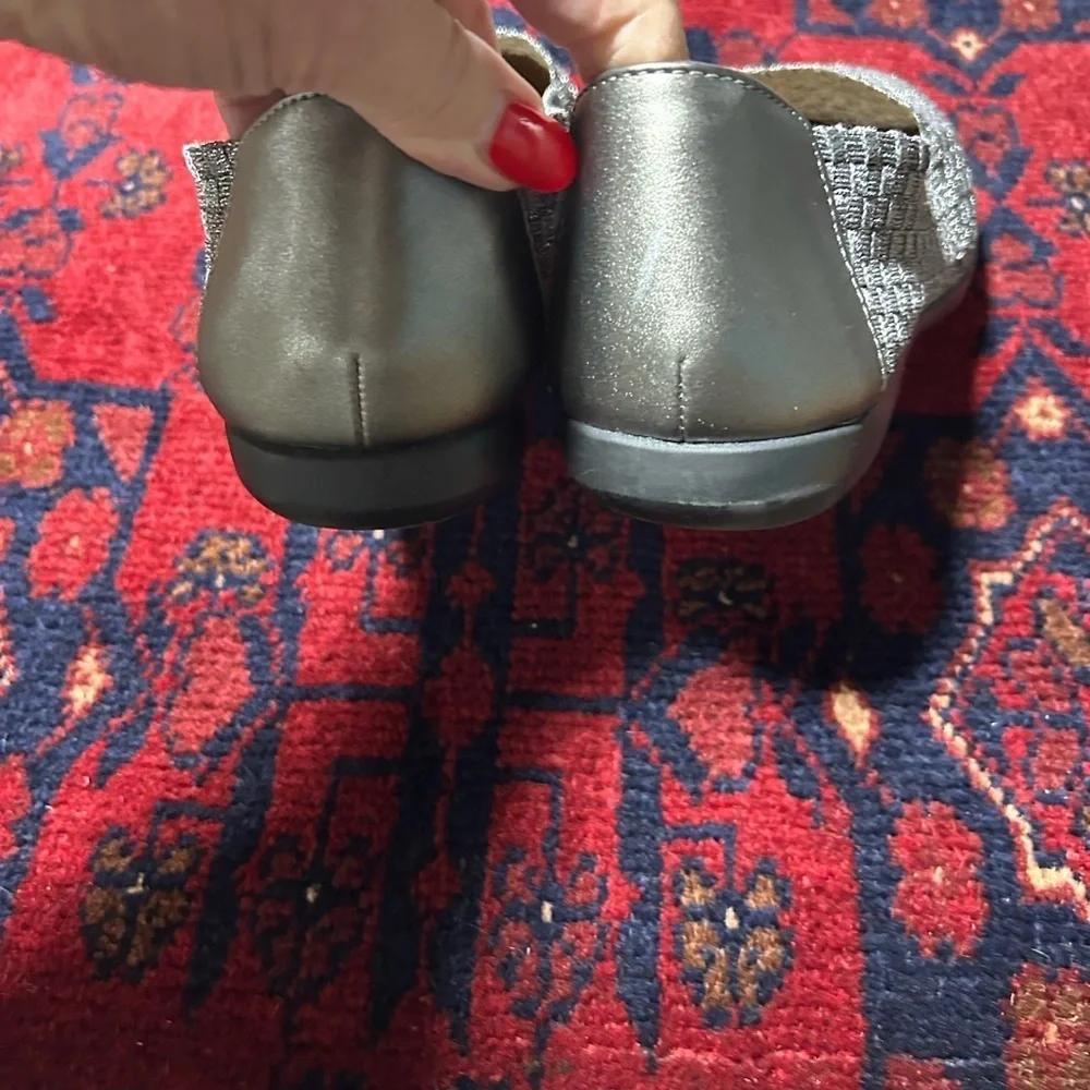 Comfortview Gray Woven Flats